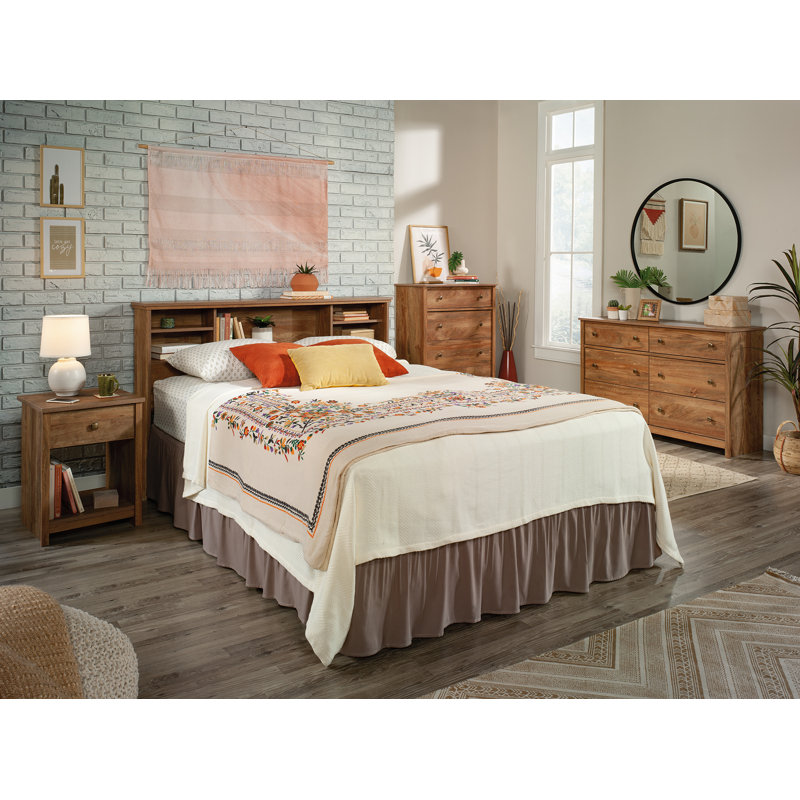 Newquay 31.81'' W 4 - Drawer Dresser