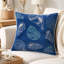 Housse de coussin Coastal Shell Design, velours indigo, carré 20 pouces