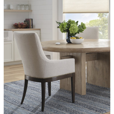 Chaise avec accoudoirs rembourrée en lin Morningside