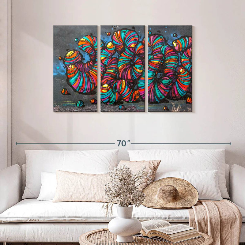 Brampt Street Worms, 28" H x 45" W