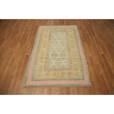 Soft-Hued Geometric Design Kilim Wool Rug 3x5 for Elegant Interiors