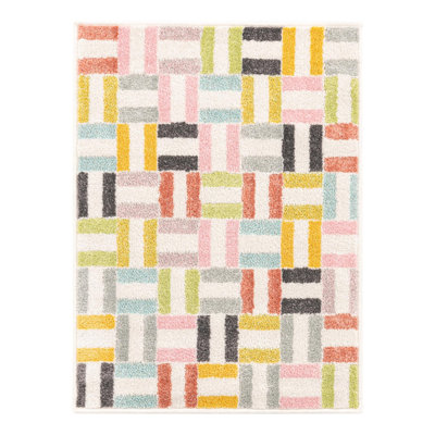 Geometric Polypropylene Plastic Rug