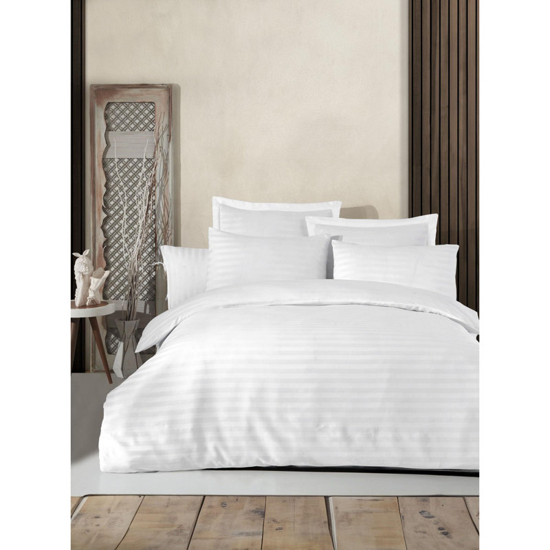 Quiltisse Bedspread with Pillowcases, Double Bedspread + 2 Standard Pillowcases, White