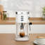 La cafetière à espresso automatique-106226641