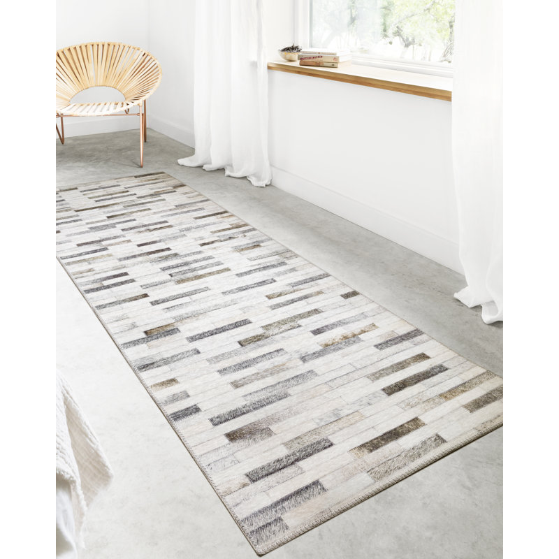 Tapis ivoire à motif géométrique Rogers, Tapis de couloir 2 pi 6 po x 7 pi 6 po