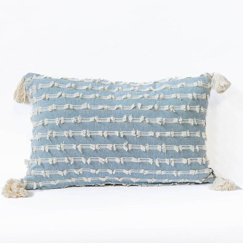 Coussin avec pampilles, H 16 po x l 24 po, Bleu / Crème, Forme rectangulaire