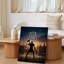 Toile «A Heroic Figure Clad In Dark Textured Armor Stands Confelyly», art mural au premier plan avec un grand marteau-2092975342