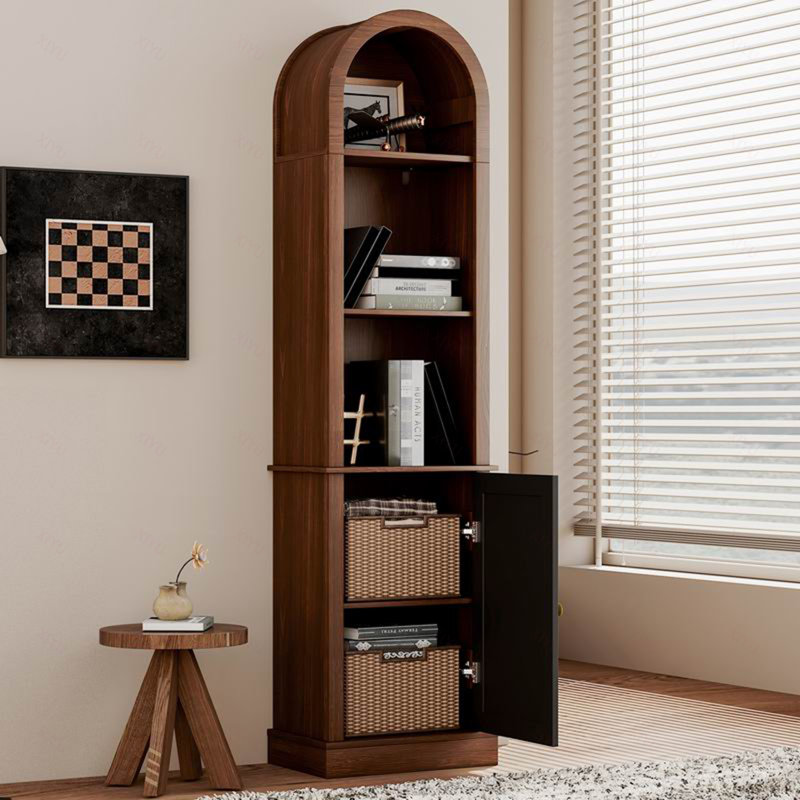 Grande bibliothèque de coin arquée avec porte à volet, vitrine d'angle étroite en bois, support de rangement sur pied pour le salon, la chambre à coucher et les petits espaces