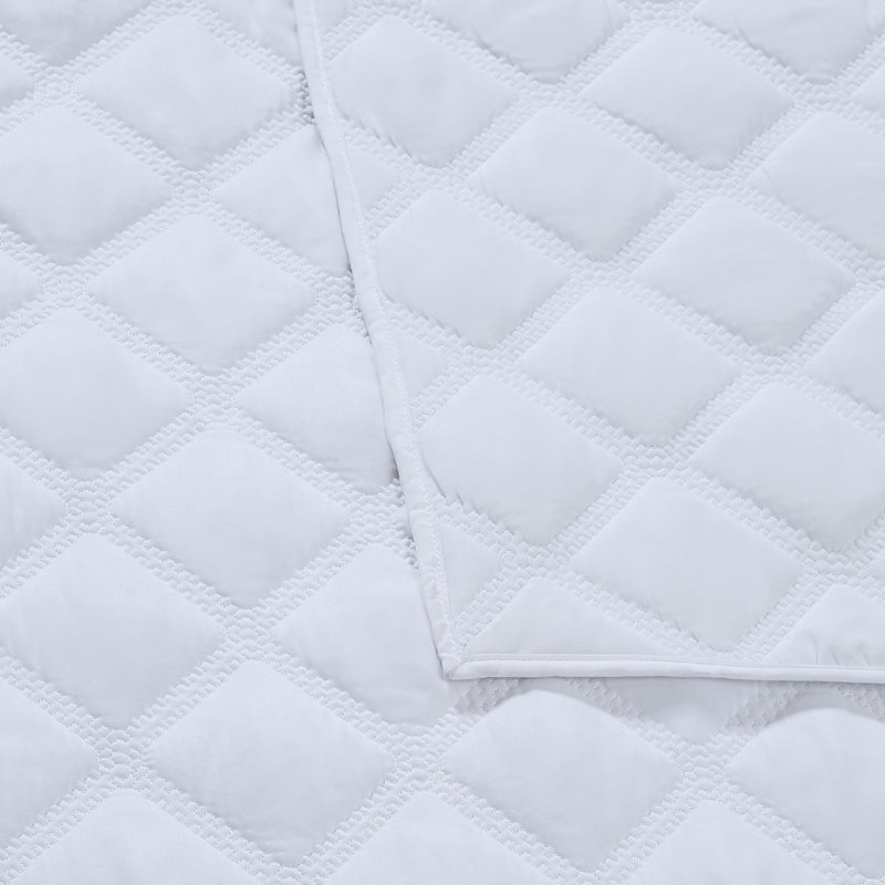 Everyday Quilt, Queen Quilt + 2 Shams, White