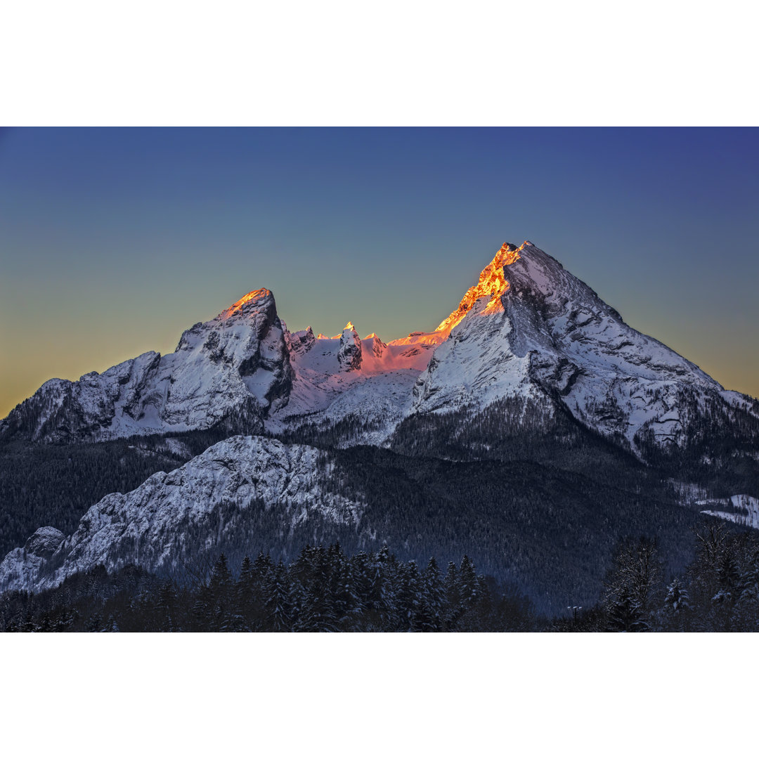 Watzmann bei Sonnenaufgang im Winter von DieterMeyrl - Leinwanddrucke