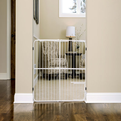 Barrière extensible pour animaux de compagnie à fixation par pression