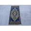 Tapis bleu en laine 20,1 x 46,9 po, motif géométrique traditionnel