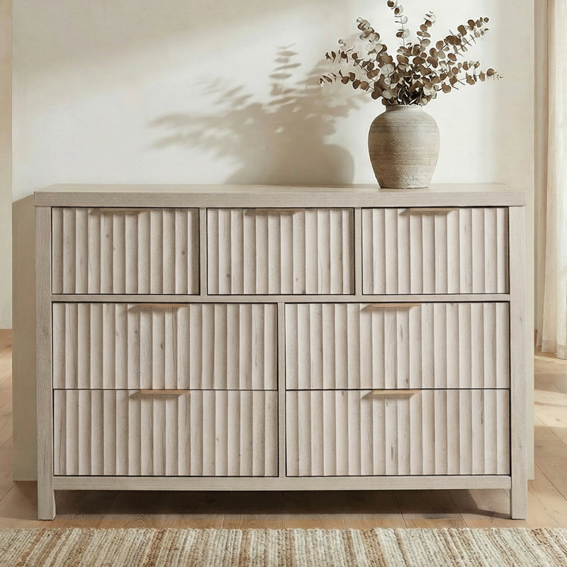 Commode à 7 tiroirs l 46,5 po Arrilla, Chêne gris-beige