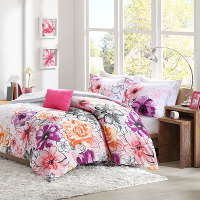 Modern Floral Bedding Sets, Hypoallergenic Microfiber Comforter With Decorative Pillows