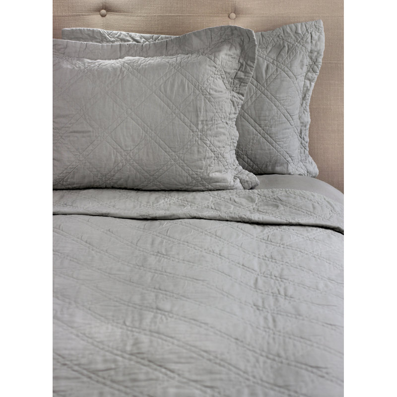 Barwyn Quilt Set, Full/Queen Quilt + 2 Shams, White