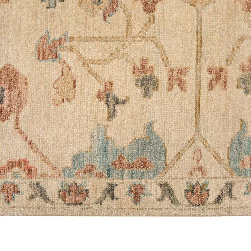 Ivory Traditional Silk Rug - 8' x 10'