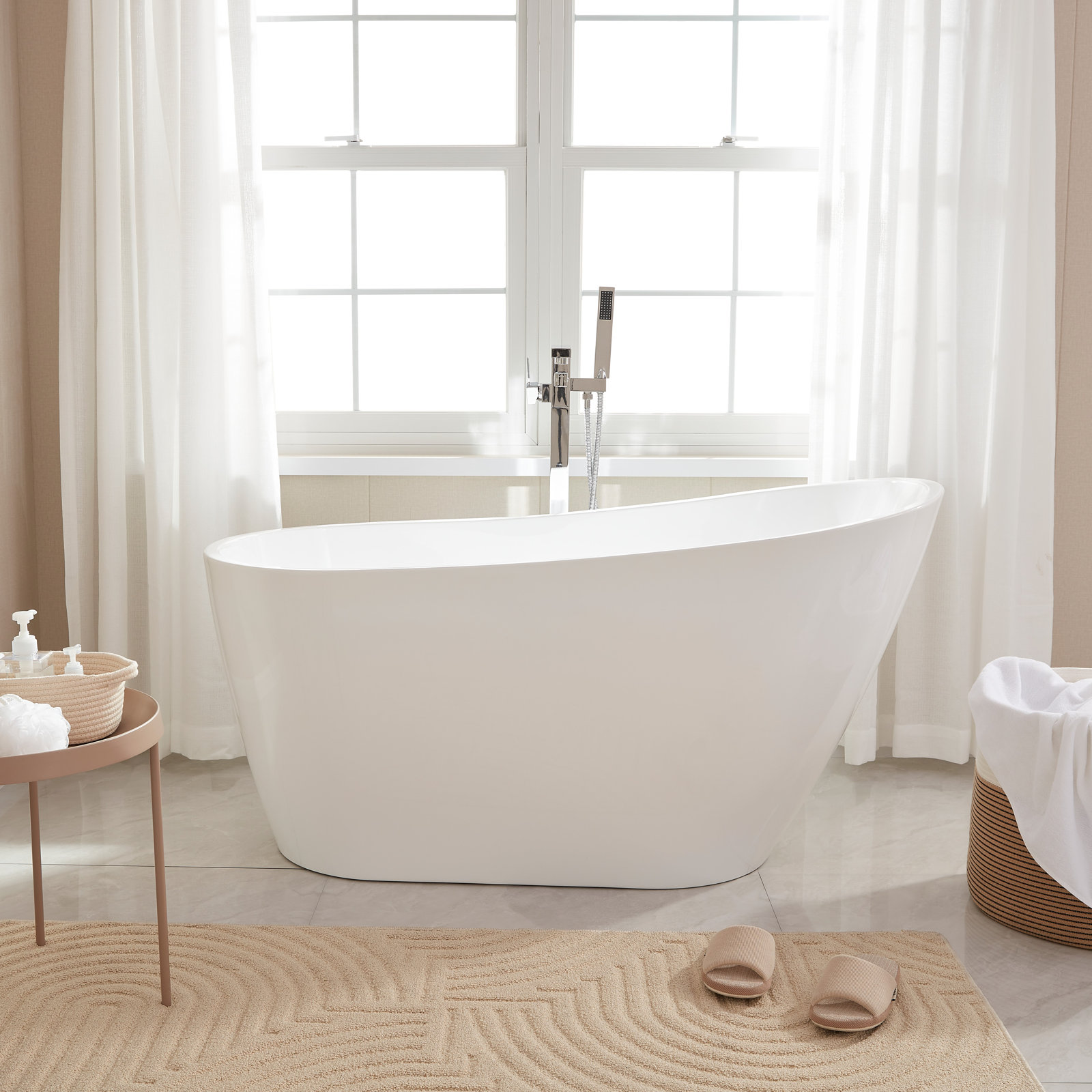 55.3" X 28.3" Freestanding Soaking Bathtub, White/Polished Chrome