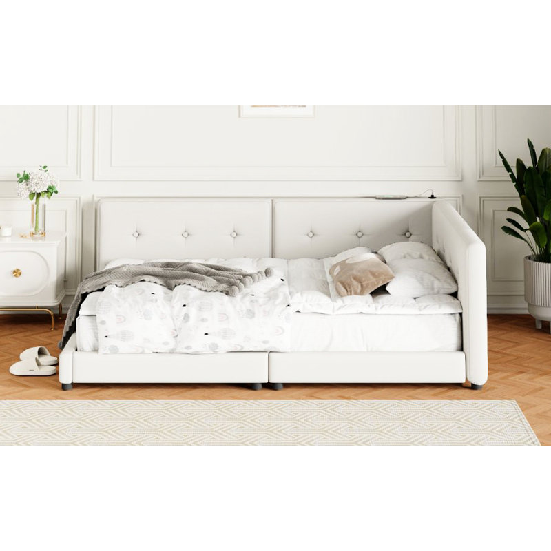 Grand lit plateforme tapissier beige avec design élégant et structure robuste, Grand lit, Beige