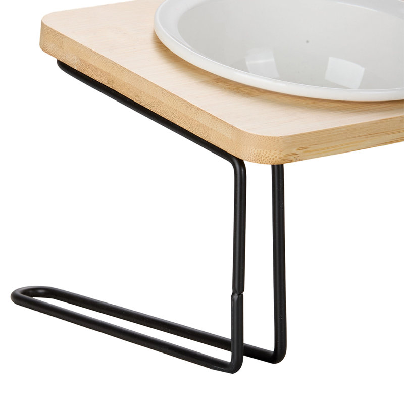 Anti-Skid Elevated Feeder