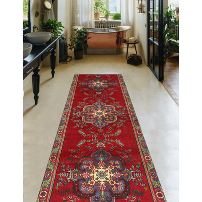 Khrystopher Distressed Husayn Red Runner