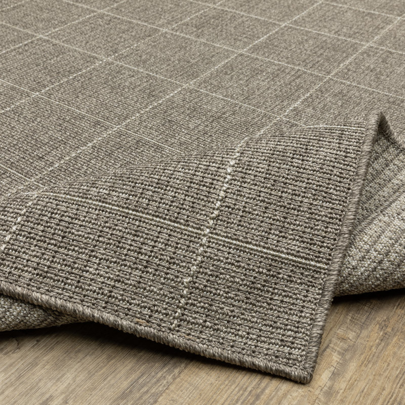 Brynnlea Geometric Indoor / Outdoor Rug, Rectangle 9'10" x 12'10"