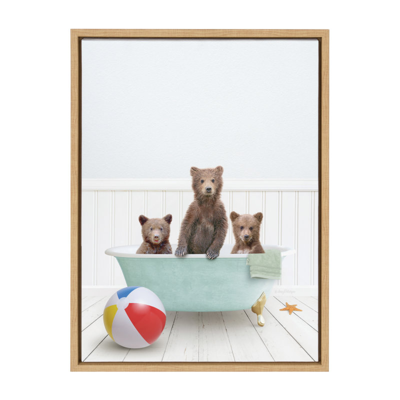 «Three Bear Cubs In Beach House Bath» par Amy Peterson, reproduction d'art sur toile encadrée, Naturel