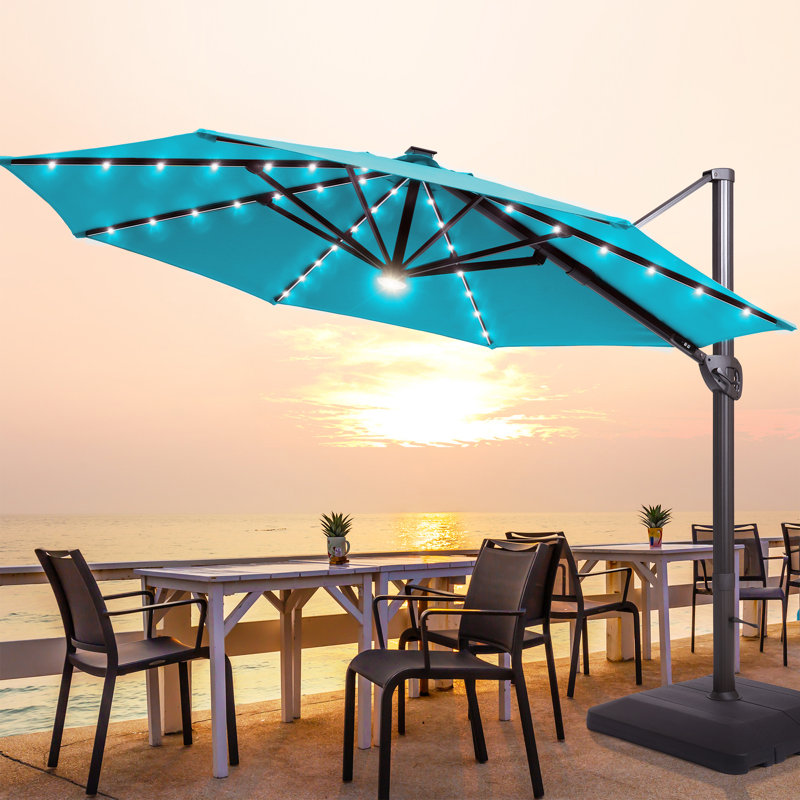 Grand parasol en porte-à-faux illuminé 11 pi avec base, Bleu lac