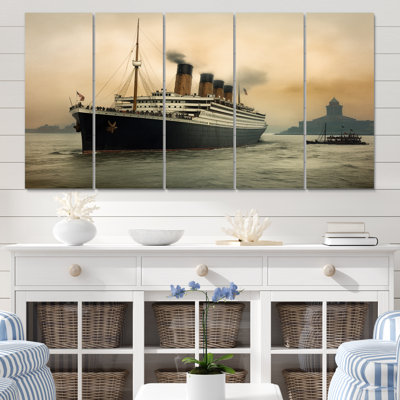 Vintage Photograph Of RMS Titanic - Boat Wall Art Print - 5 Equal Panels