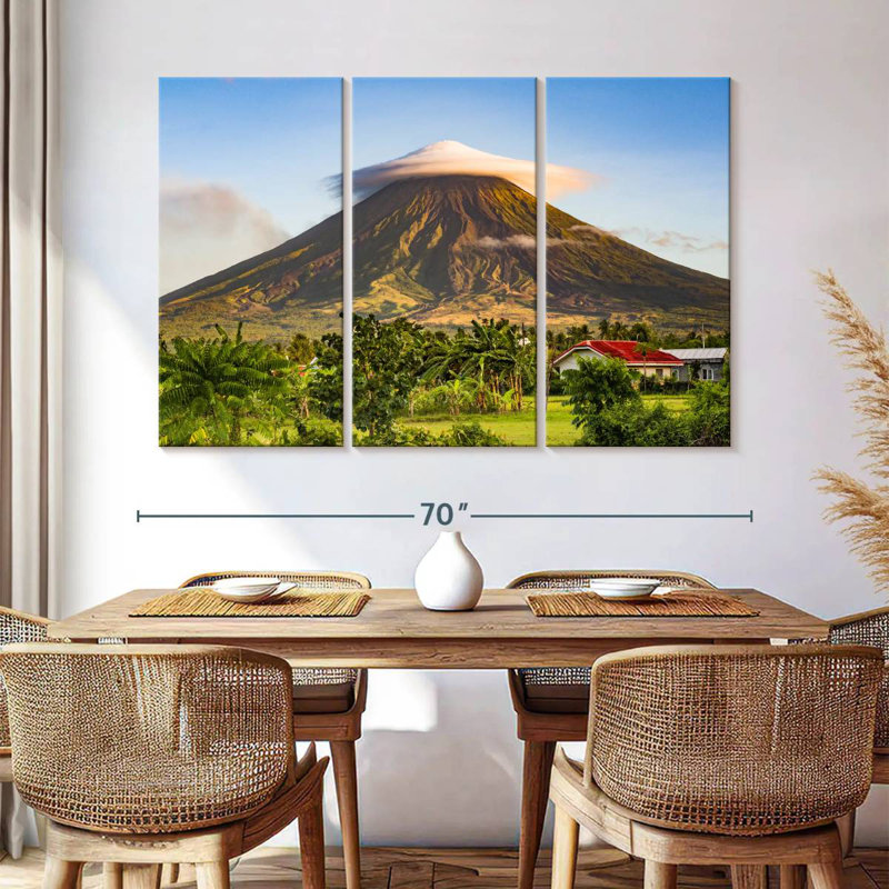 Alvord célèbre volcan Mayon, H 42 po x l 65 po