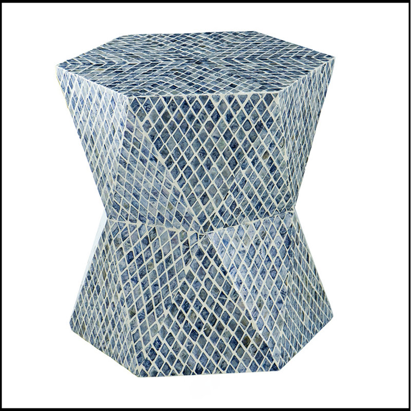 Table d'appoint décorative 19 x 19 x 20 po Capiz