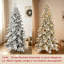 Arbre de Noël pré-éclairé avec pomme de pin, lumières DEL et base en métal-129931780