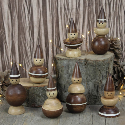 Amher Figurines & Sculptures