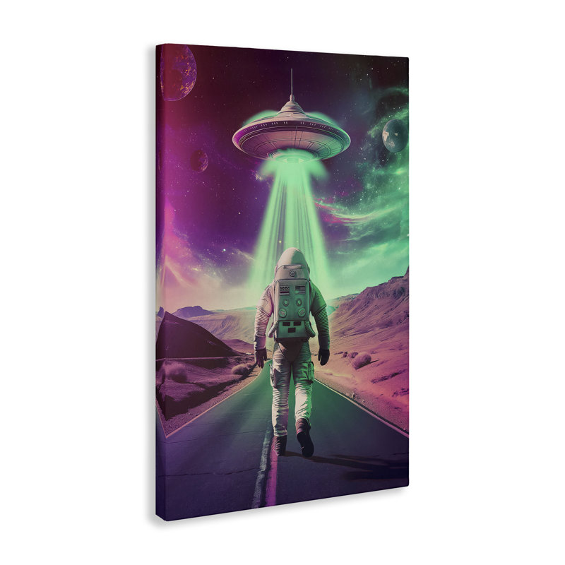 Astronaute marchant vers la toile UFO, design par Wumples, H 45 po x l 30 po