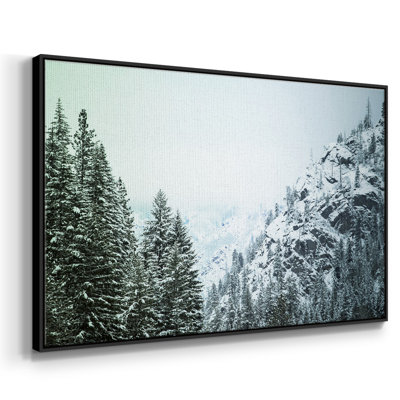 Chute de neige dans une toile de qualité supérieure Cascadia II V1 - Prêt à accrocher