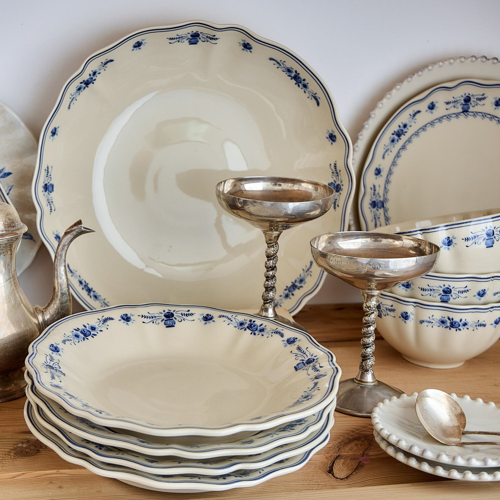 Vila Pasta Dish, Beige/Blue