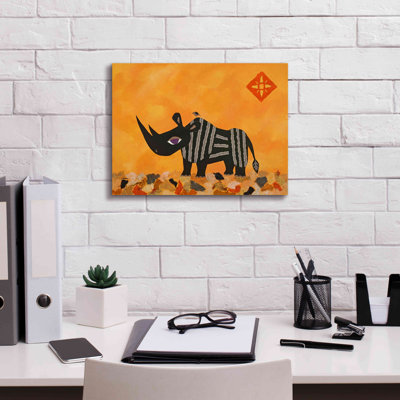«Rhino with Summer Sky» par Casey Craig - impression sur toile tendue