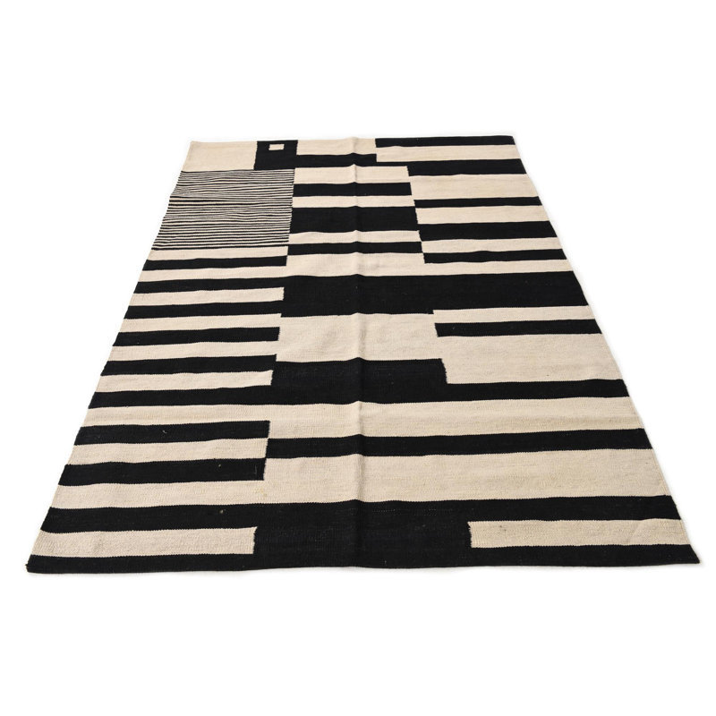 Tapis noir Obryant
