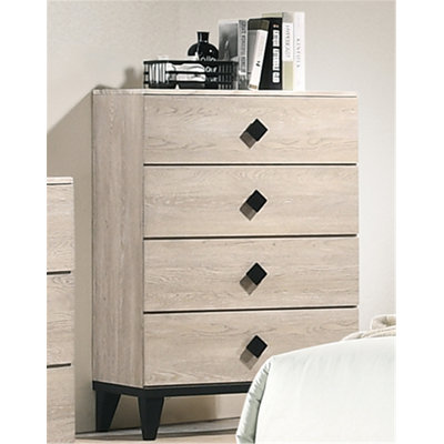 31'' W 4 - Drawer Dresser