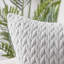 Coussins en velours matelassé, coussin décoratif texturé tressé-561837807-573132267