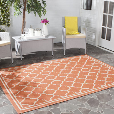 Herefordshire Looped/Hooked Terracotta/Bone Indoor / Outdoor Rug