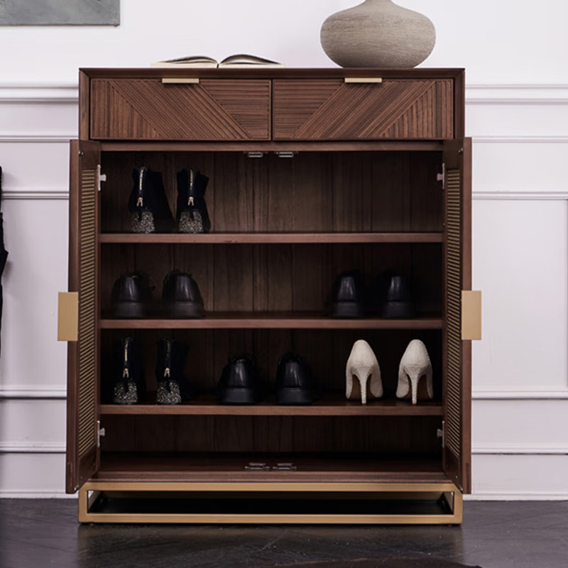 Range-chaussures léger et tendance