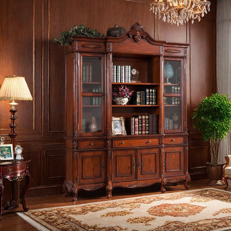 Bibliothèque classique de style américain