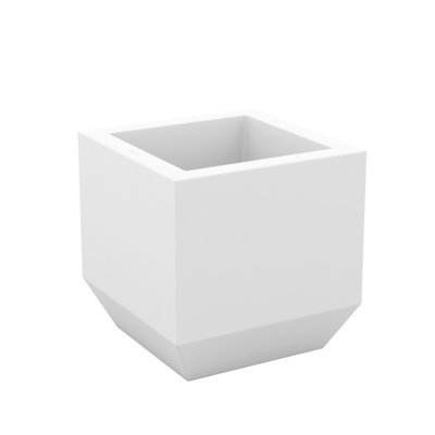 Vela Resin Pot Planter