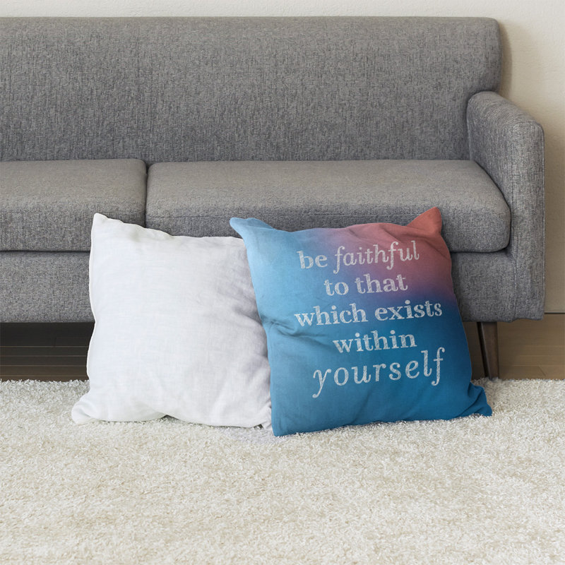Coussin de sol be loyal to yourself, H 28 po x l 28 po, Bleu / Rose