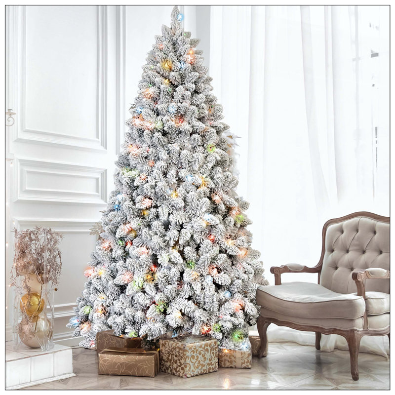 Arbre de Noël floqué avec 350 lumières colorées et 36 pommes de pin naturelles - 888 pointes en PVC enneigées, branches articulées, support en métal stable, installation facile