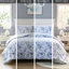 Housse de couette rayée à motif floral bleu Enticing, double / grand, microfibre-129371993-129371994