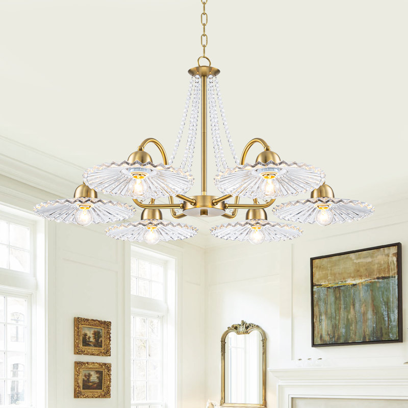 32,28 po Lustre 6 lumières Mid-Century moderne en or brossé avec abat-jour en verre plissé transparent et décorations en perles de cristal pour le salon, la salle à manger, le vestibule