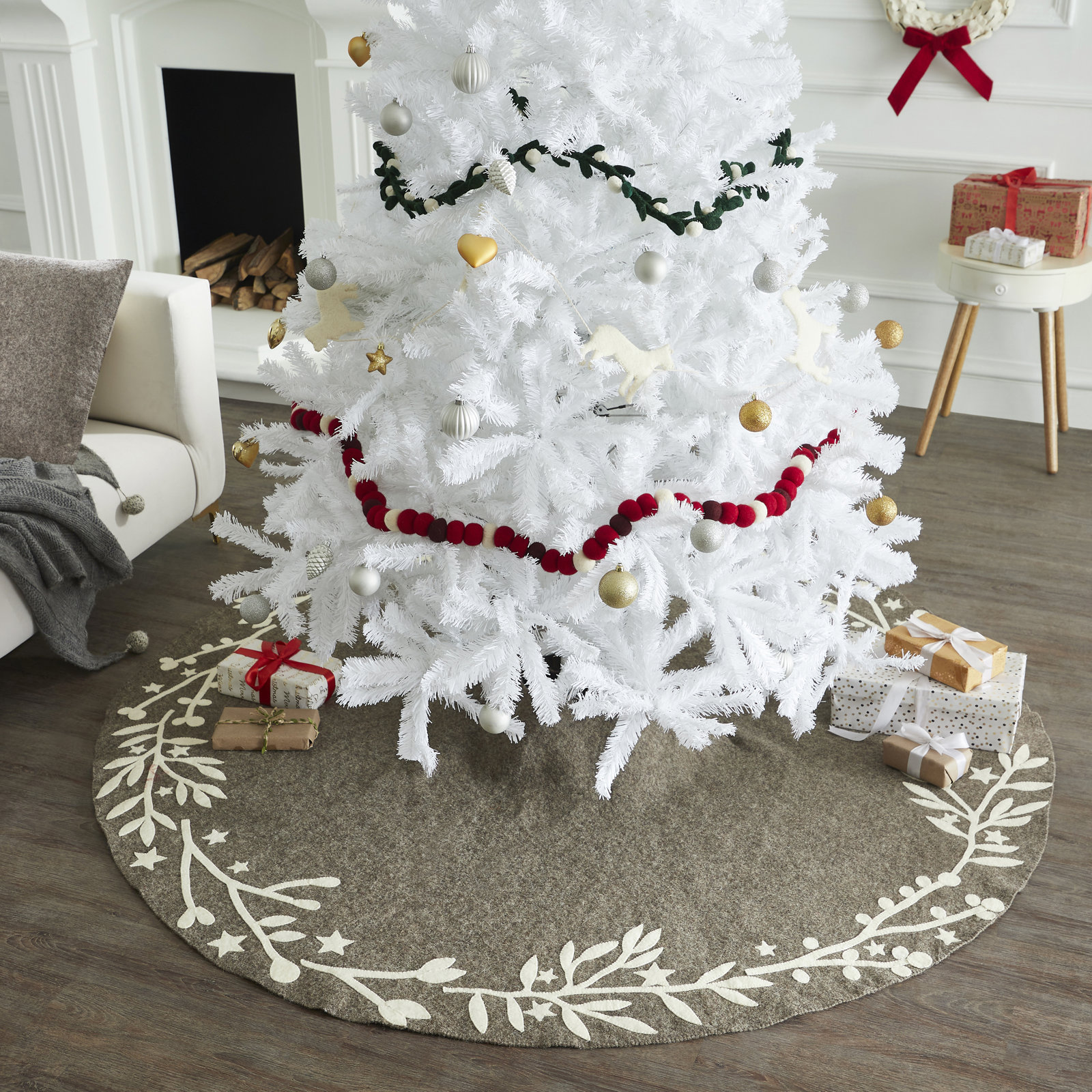 Handmade Christmas Tree Skirt in Felt - Branches and Stars, Gray, 72"