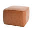 Luxueux similicuir carré brun clair avec des coussins confortables et sécuritaires, idéal pour les salons modernes. Texture élégante à ressorts ensachés, convient comme pièce décorative.