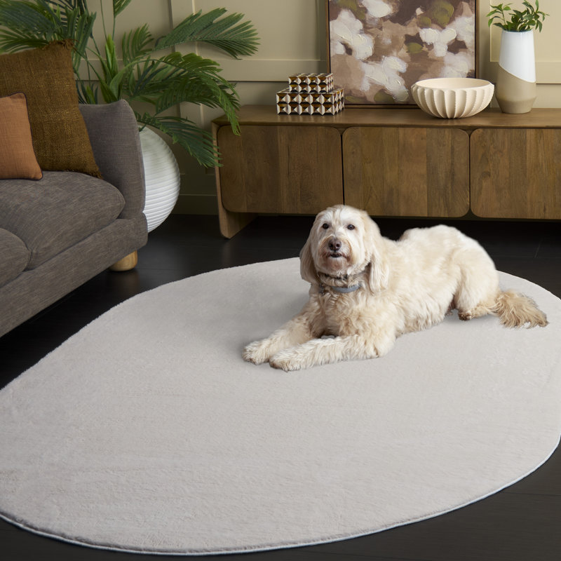 Lukeus Faux Rabbit Fur Performance Machine Washable Solid Color Rug, Oval 5' x 7'